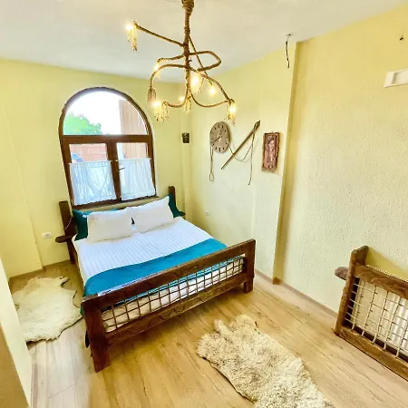 ホテル Konda Pogradec Tushemisht